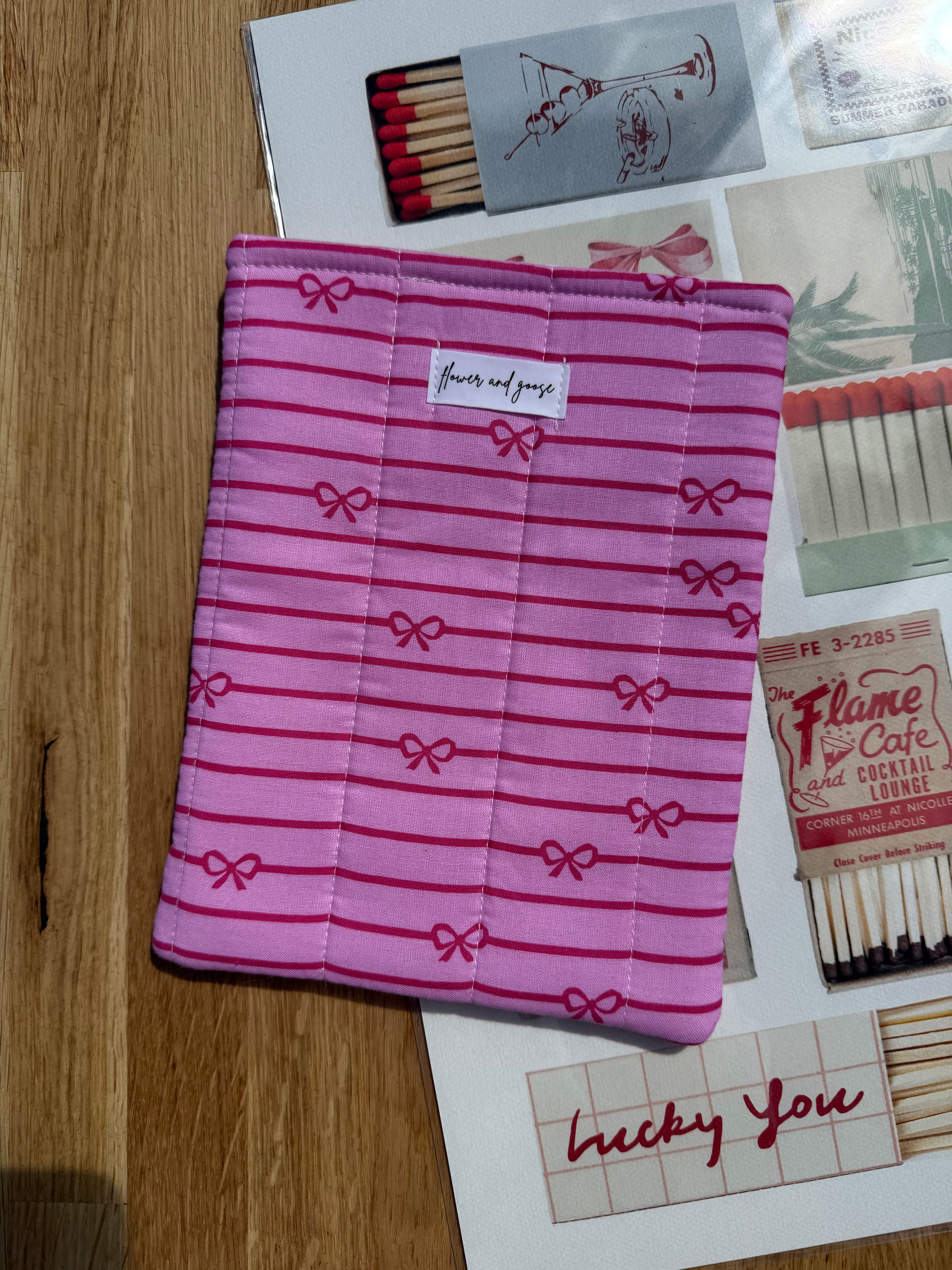 Pink stripe bow *limited edition* kindle sleeve