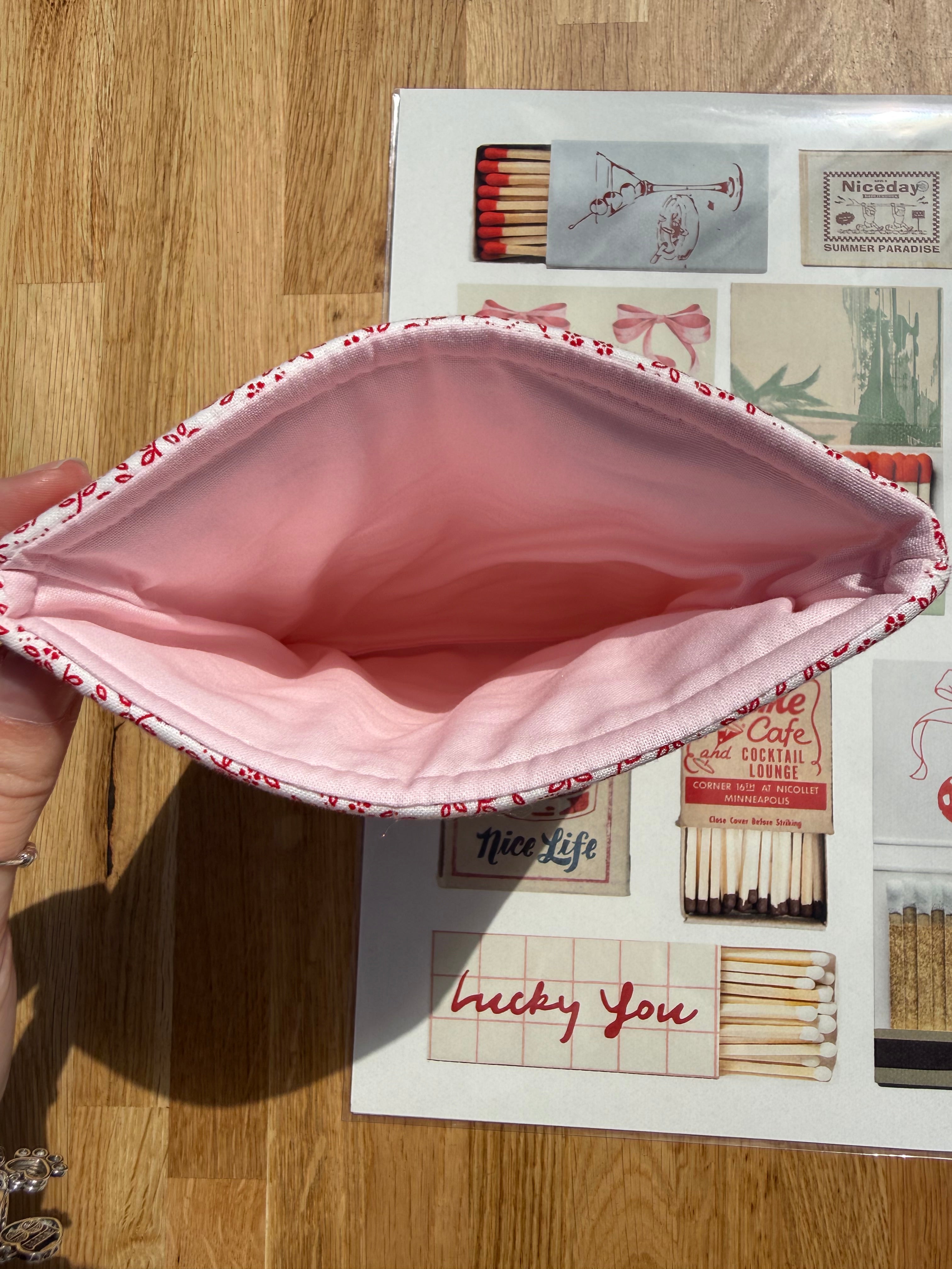 Ditsy red floral *limited edition* kindle sleeve