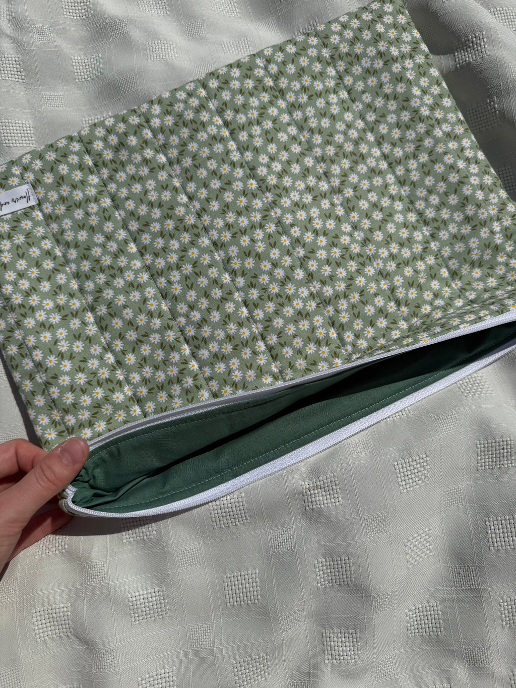 Limited edition green daisy laptop sleeve