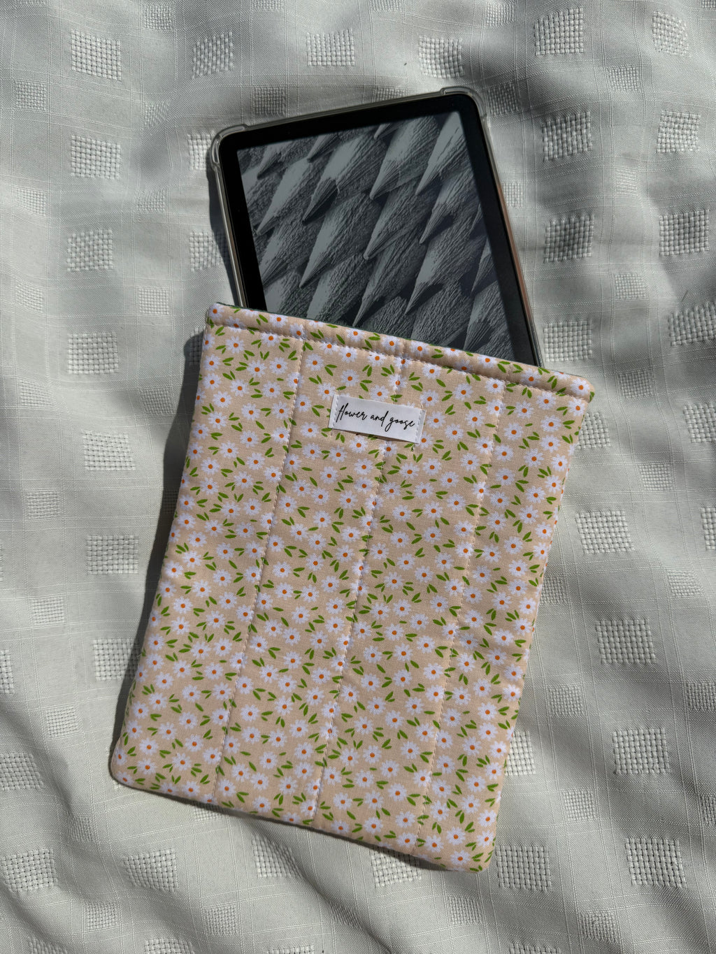 Limited edition yellow daisy kindle sleeve