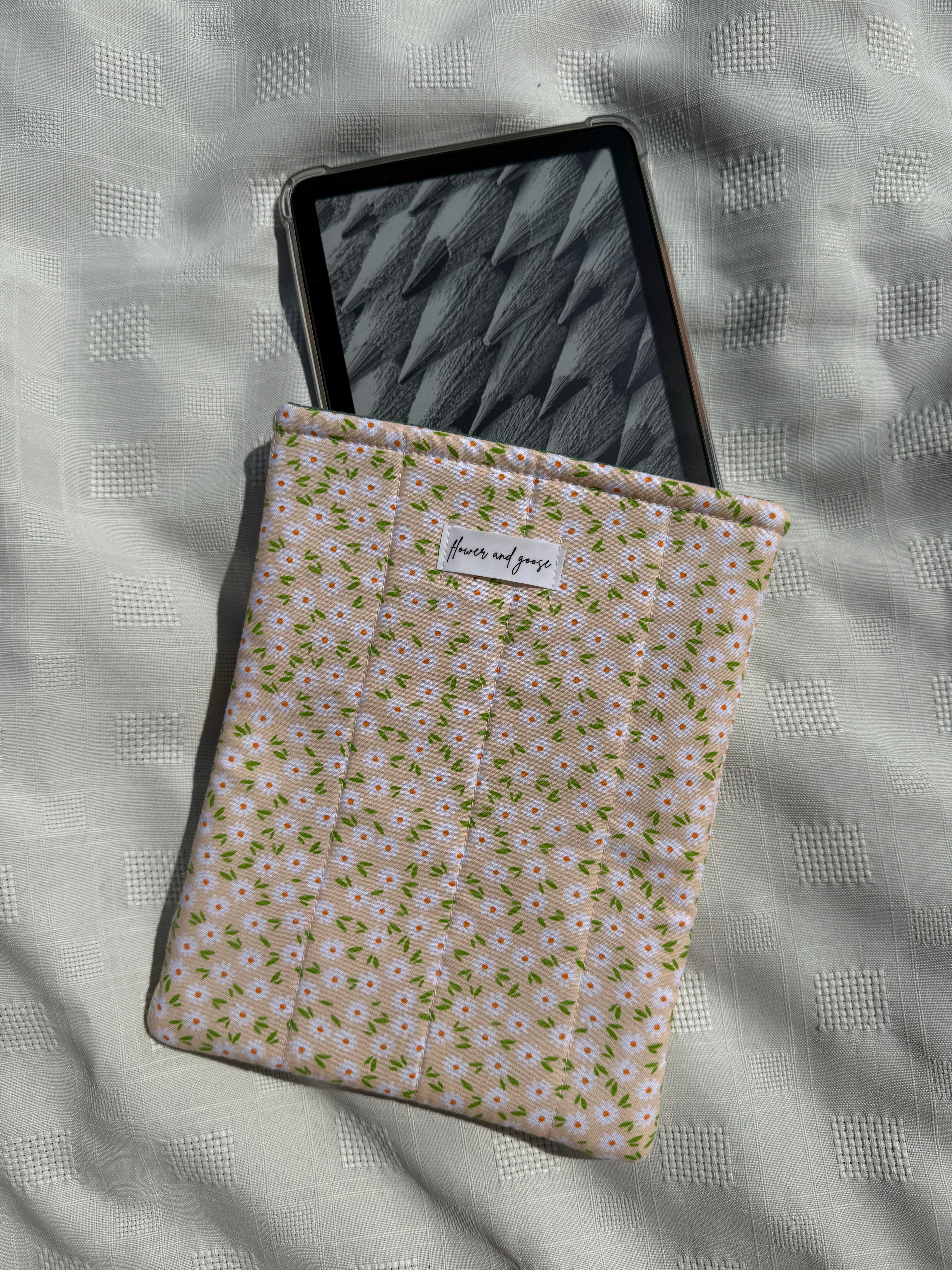 Limited edition yellow daisy kindle sleeve