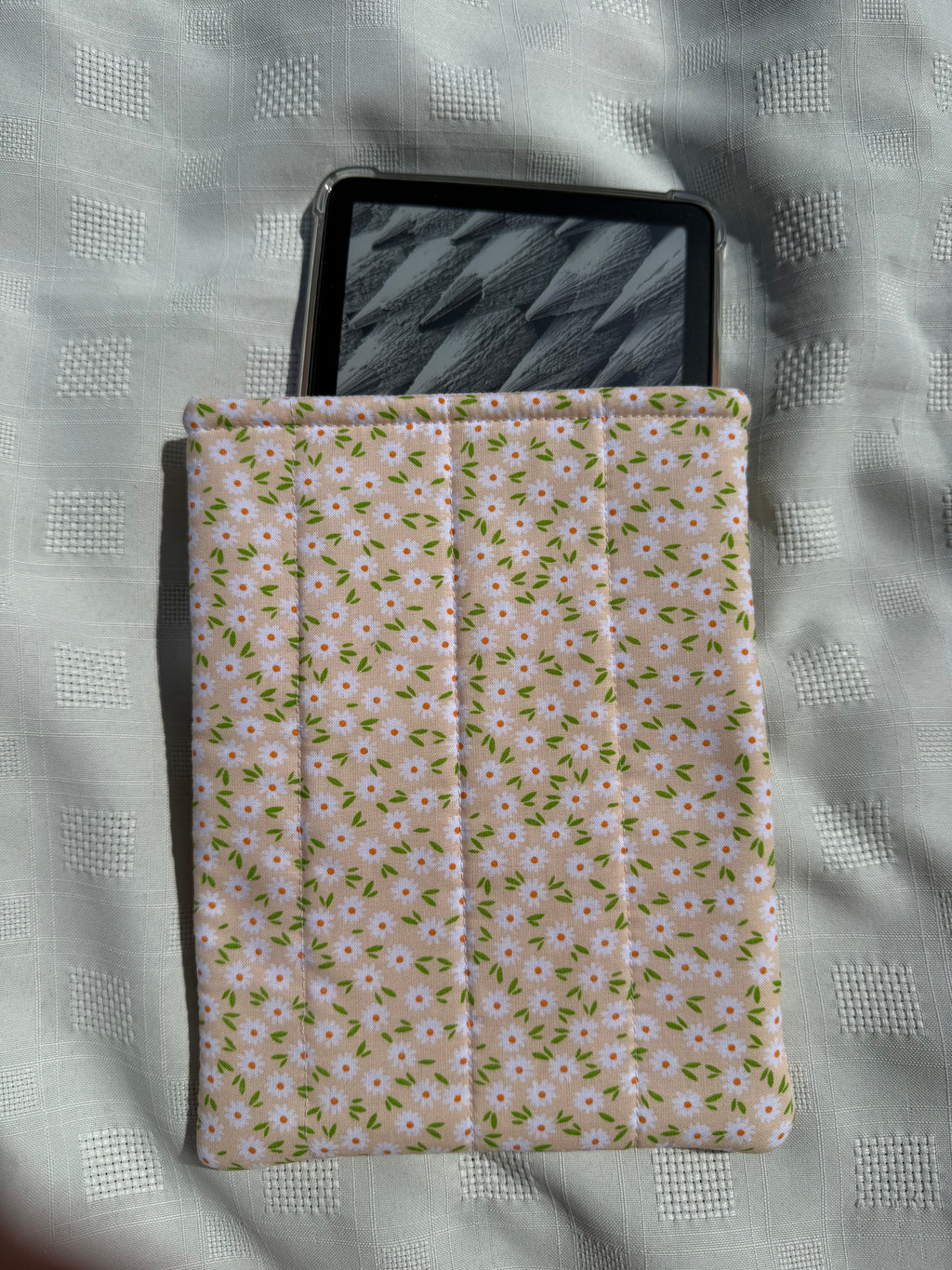 Limited edition yellow daisy kindle sleeve